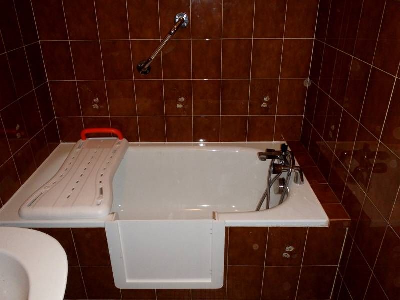 ouverture et installation de porte étanche pour votre baignoire à Toulouse dans le département haute Garonne 31000