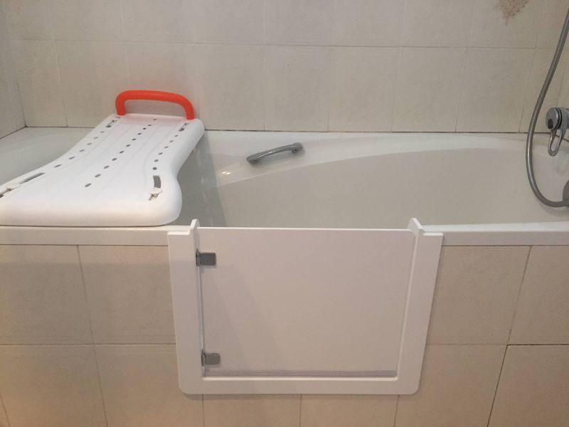 baignore avec portillon anti eclaboussure